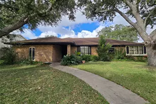 5000 Magnolia Ln, Bay City, TX 77414 - Photo 1