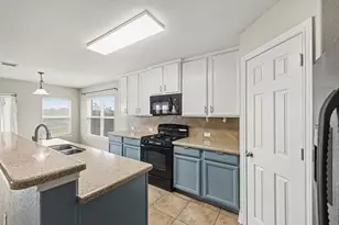 10203 Hidden Creek Falls Ln, Brookshire, TX 77423 - Photo 11