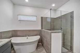 11943 Pondwood Dr, Cypress, TX 77429 - Photo 17