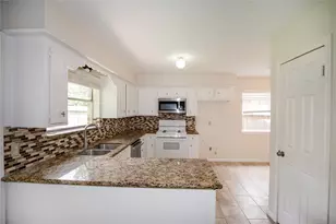 15106 Silverman St, Webster, TX 77598 - Photo 13
