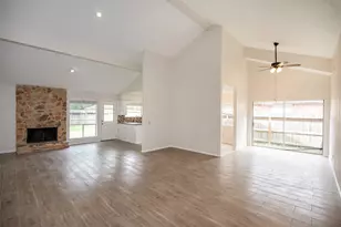 15106 Silverman St, Webster, TX 77598 - Photo 7