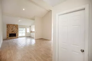 15106 Silverman St, Webster, TX 77598 - Photo 5