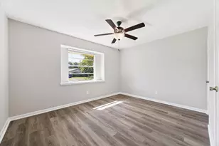 108 Annette Ln, Friendswood, TX 77546 - Photo 7