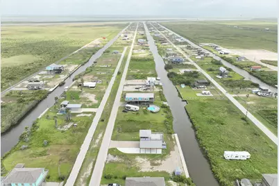 1072 Van Sant, Gilchrist, TX 77617 - Photo 17