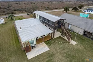 1067 County Road 307 N, Port Lavaca, TX 77979 - Photo 3