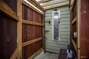 1067 County Road 307 N, Port Lavaca, TX 77979 - Photo 41