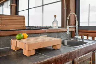 1067 County Road 307 N, Port Lavaca, TX 77979 - Photo 17