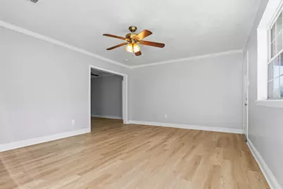 510 E Republic Avenue, Baytown, TX 77520 - Photo 7