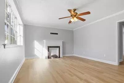 510 E Republic Avenue, Baytown, TX 77520 - Photo 5