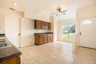 5904 Misty Meadow St, League City, TX 77573 - Photo 5