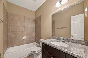 6638 Miller Shadow Ln, Sugar Land, TX 77479 - Photo 23