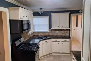 2043 Alta Vista St, Houston, TX 77023 - Photo 3