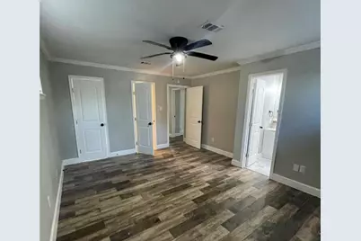 209 Harold Lane, Baytown, TX 77521 - Photo 5