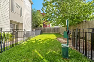 312 Eado Park Cir, Houston, TX 77020 - Photo 33