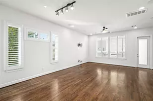 312 Eado Park Cir, Houston, TX 77020 - Photo 11