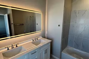 14513 Wadley Bay Dr, Texas City, TX 77568 - Photo 5