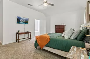 560 Newcomb Holw Dr, Conroe, TX 77304 - Photo 21