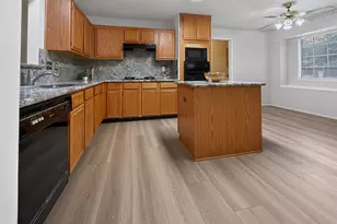9618 Meadowchase Ct, Houston, TX 77065 - Photo 11