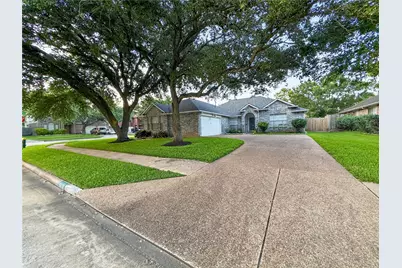 9618 Meadowchase Court, Houston, TX 77065 - Photo 25