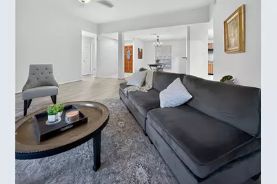 9618 Meadowchase Court, Houston, TX 77065 - Photo 7