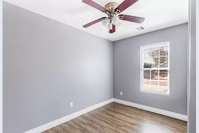 204 W James Street, Baytown, TX 77520 - Photo 25