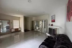 9809 Richmond Ave Unit J-12, Houston, TX 77042 - Photo 3