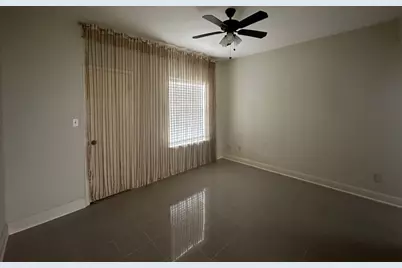 9809 Richmond Ave, Unit J-12, Houston, TX 77042 - Photo 7
