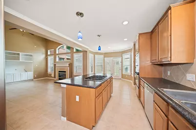 10 Dove Trace Circle, The Woodlands, TX 77382 - Photo 5