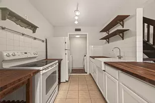 8483 Sands Point Dr, Houston, TX 77036 - Photo 5