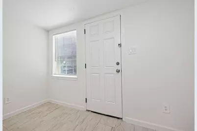 4901 Stimson Street #8, Houston, TX 77023 - Photo 5