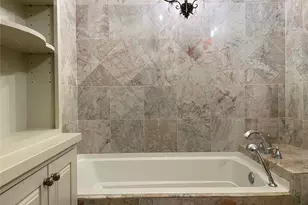 5911 Winsome Ln, Houston, TX 77057 - Photo 5