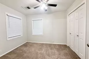 310 S Shanks St, Clute, TX 77531 - Photo 13