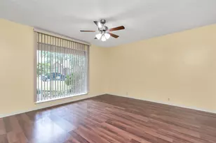 4702 Cashel Cir, Houston, TX 77069 - Photo 11