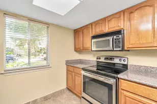 4702 Cashel Cir, Houston, TX 77069 - Photo 33