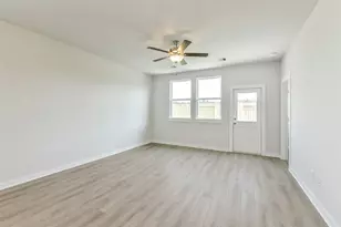 25984 Liberation Rd, Cleveland, TX 77328 - Photo 9