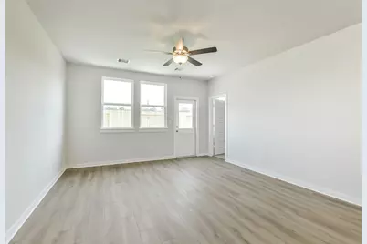 25984 Liberation Road, Cleveland, TX 77328 - Photo 9