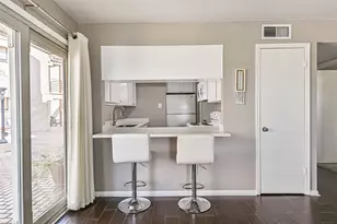 7312 Seawall Blvd, Galveston, TX 77551 - Photo 5
