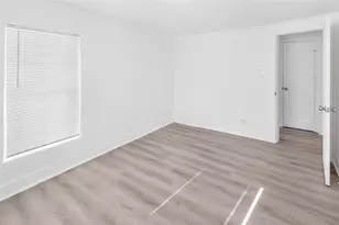 1913 Benson St, Houston, TX 77020 - Photo 11