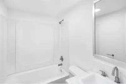 1913 Benson Street #2, Houston, TX 77020 - Photo 9