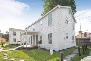 1913 Benson St, Houston, TX 77020 - Photo 1