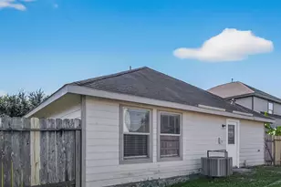 2730 Morgensen Dr, Houston, TX 77088 - Photo 17