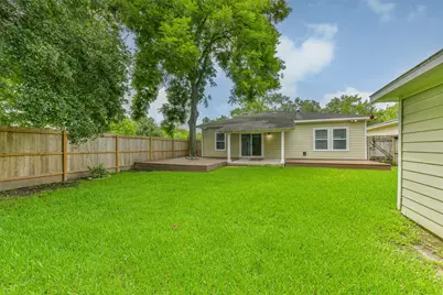 4313 38th Street, Dickinson, TX 77539 - Photo 15