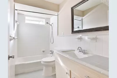 614 Kyle Street, Sugar Land, TX 77478 - Photo 17