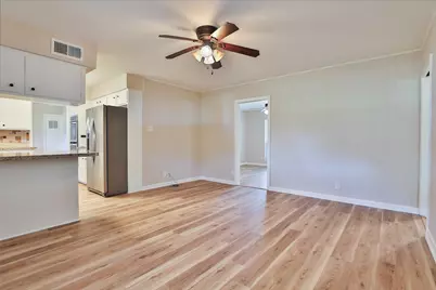 614 Kyle Street, Sugar Land, TX 77478 - Photo 9