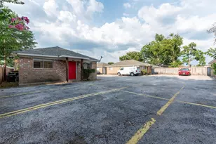 904 Ellena Rd, Houston, TX 77076 - Photo 15