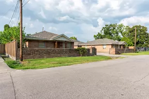 904 Ellena Rd, Houston, TX 77076 - Photo 19