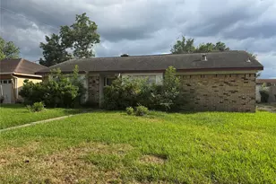 11403 Sharpview Dr, Houston, TX 77072 - Photo 1
