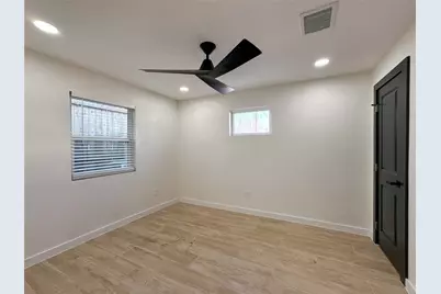 206 E 33rd Street #8, Houston, TX 77018 - Photo 11