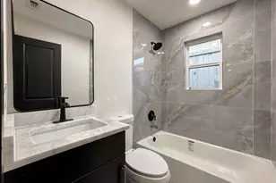 206 E 33rd St, Houston, TX 77018 - Photo 19