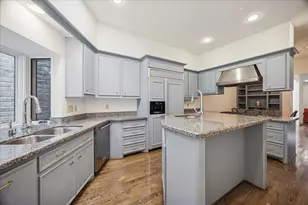 154 Glynn Way Dr, Houston, TX 77056 - Photo 3